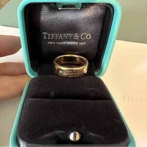 Return to Tiffany ring with diamonds